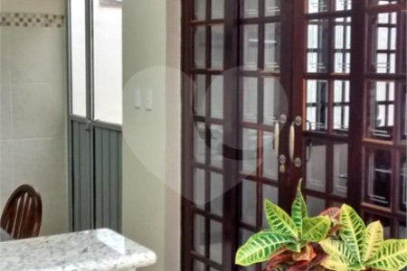 Casa à venda com 2 quartos em Vila Suissa, Mogi das Cruzes, SP