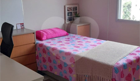 Apartamento à venda com 3 quartos, sendo 1 suíte,  em Alto da Boa Vista, São Paulo, SP