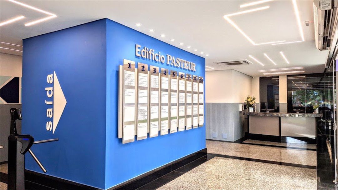 Sala Comercial à Venda na Encruzilhada – 100 M² – Santos/Sp