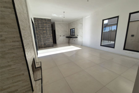Casa à venda com 3 quartos, sendo 1 suíte, em Jardim Paraíso da Usina, Atibaia, SP
