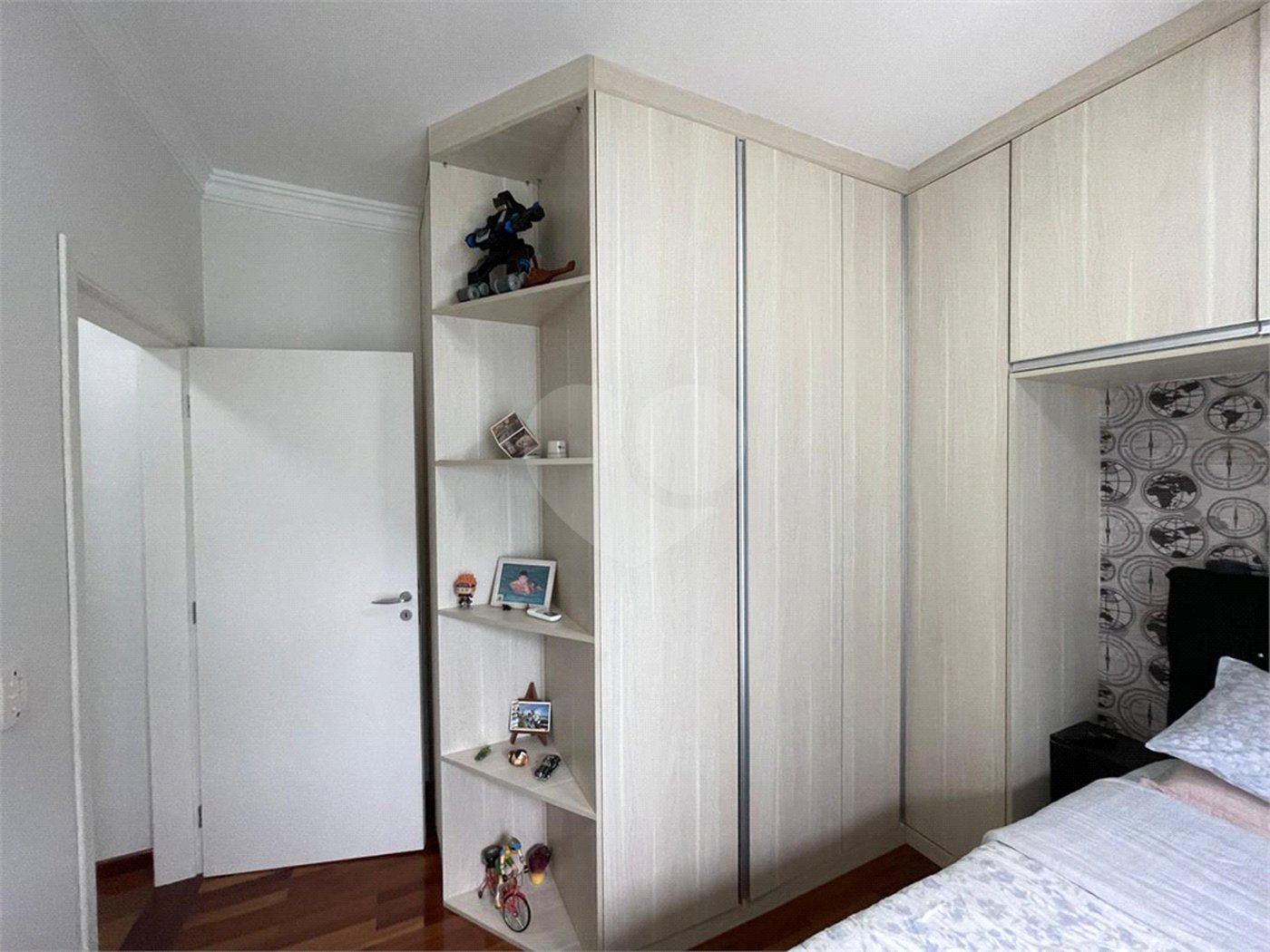 Casa à venda com 3 quartos, sendo 1 suíte,  em Picollo Villaggio, Louveira, SP