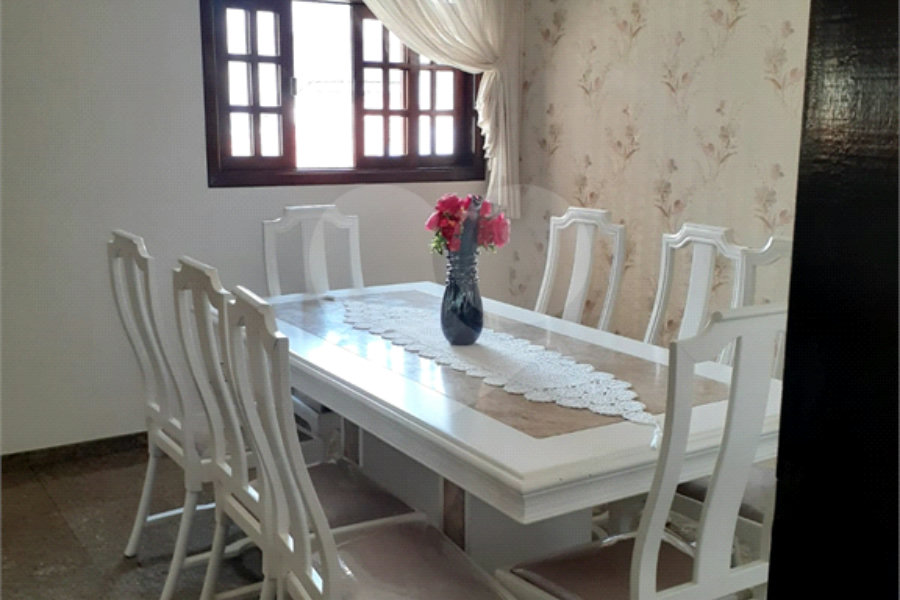Sobrado à venda com 3 quartos, sendo 1 suíte,  em Vila Guilherme, São Paulo, SP