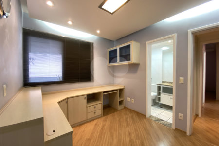 Apartamento à venda com 3 suítes em Rudge Ramos, São Bernardo do Campo, SP