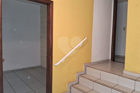 Casa à venda com 3 quartos em Anhangabaú, Jundiaí, SP