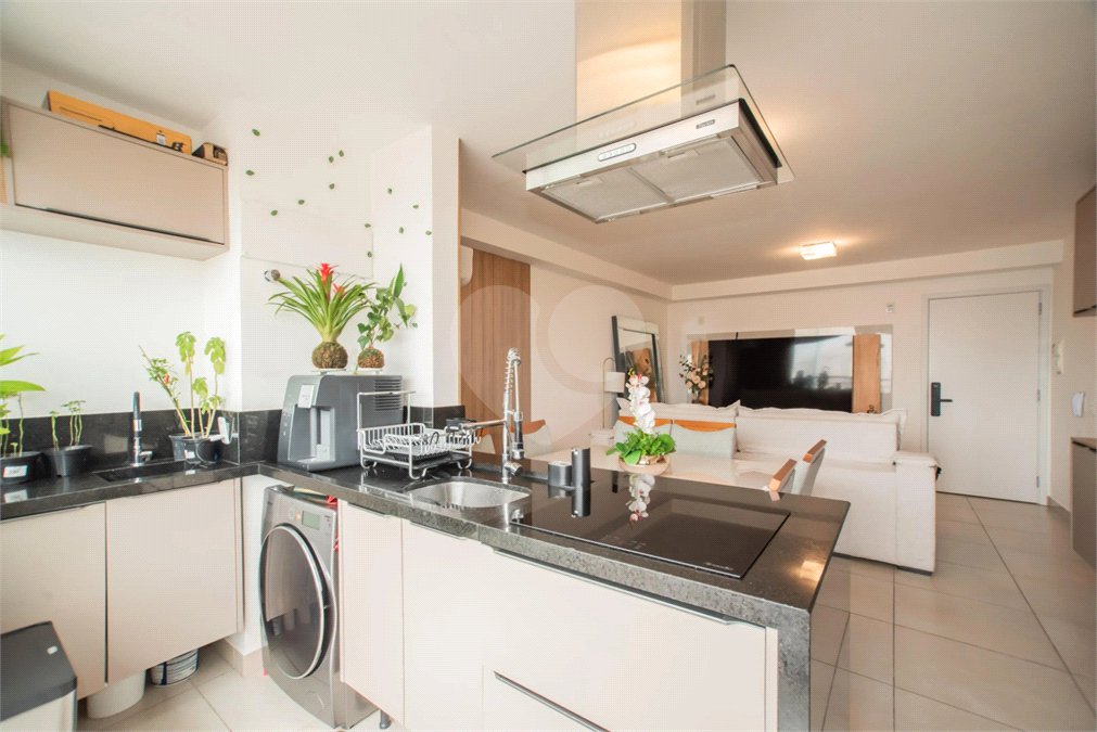 Apartamento à venda com 2 quartos, sendo 1 suíte, em Mirandópolis, São Paulo, SP