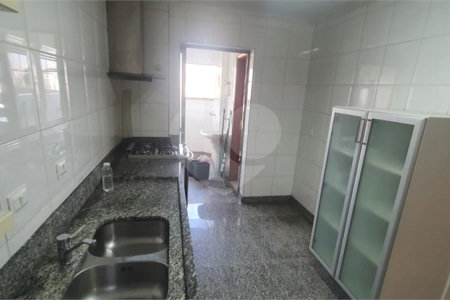 Apartamento à venda com 3 quartos, sendo 1 suíte, em Vila Paulicéia, São Paulo, SP