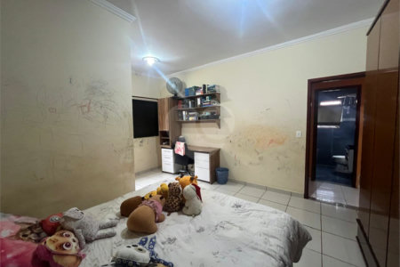 Casa à venda com 3 quartos, sendo 1 suíte, em Vila Recreio, Itapetininga, SP