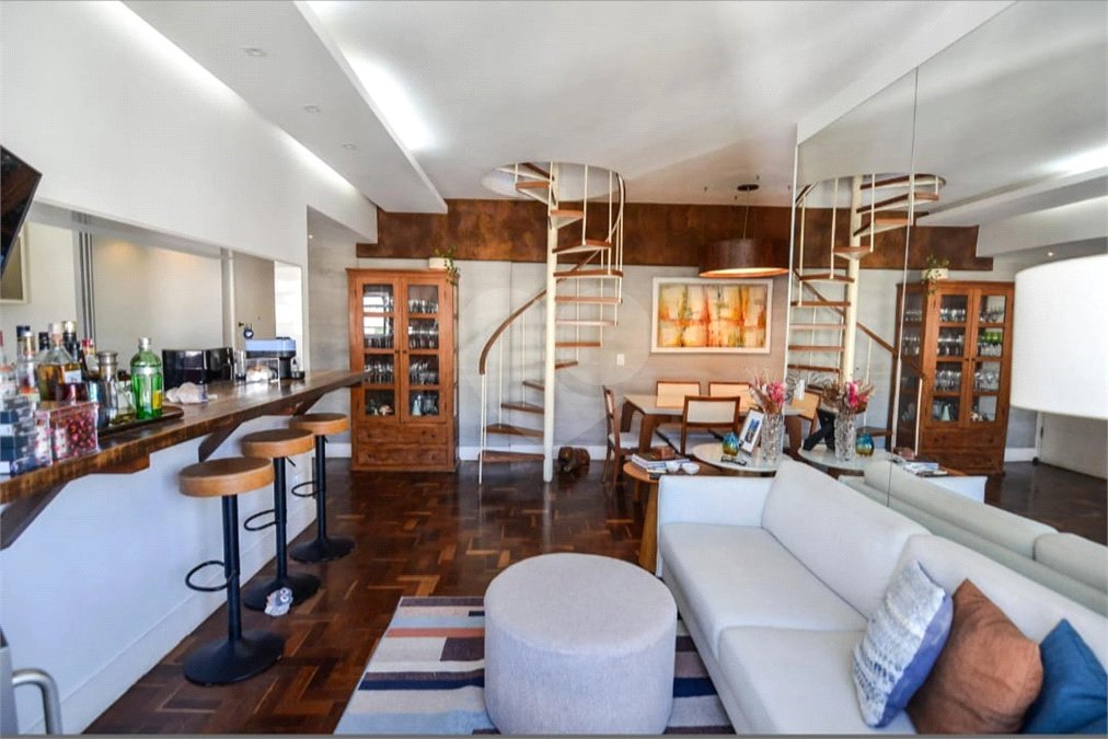 Cobertura à venda com 3 quartos, sendo 1 suíte,  em Vila Isabel, Rio de Janeiro, RJ