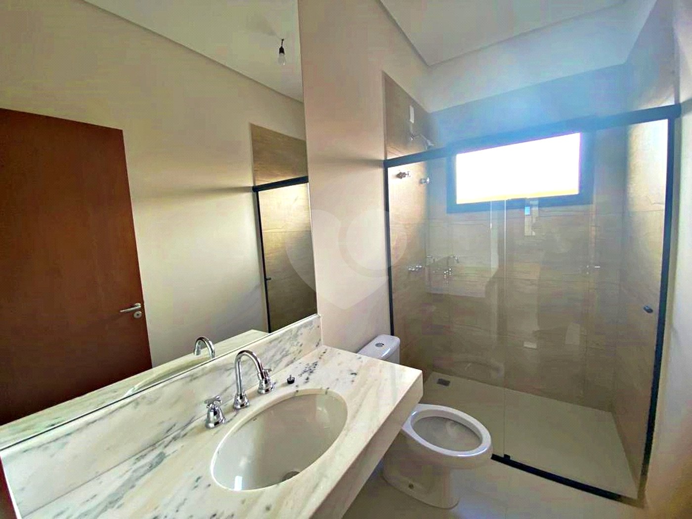 Casa à venda com 3 suítes no condomínio Santa Isabel I, Louveira - SP