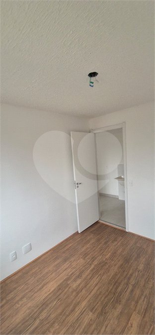 Apartamento à venda com 2 quartos em Parque Industrial Tomas Edson, São Paulo, SP