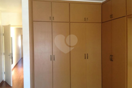 Sobrado à venda com 4 quartos, sendo 2 suítes,  em Jardim Bonfiglioli, São Paulo, SP