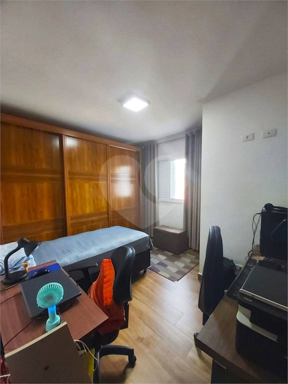 Sobrado à venda com 2 suítes em Vila Constança, São Paulo, SP