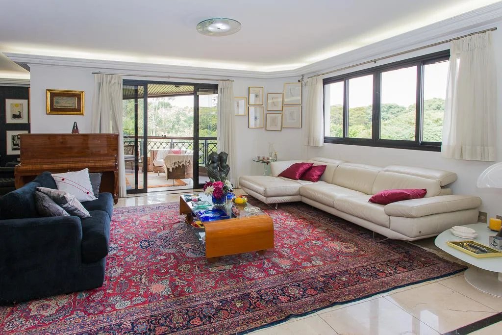 Apartamento para alugar com 5 quartos, sendo 3 suítes, em Vila Ida, São Paulo, SP
