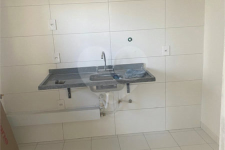 Apartamento à venda com 2 quartos, sendo 1 suíte, em Jardim Santo Antônio, Valinhos, SP