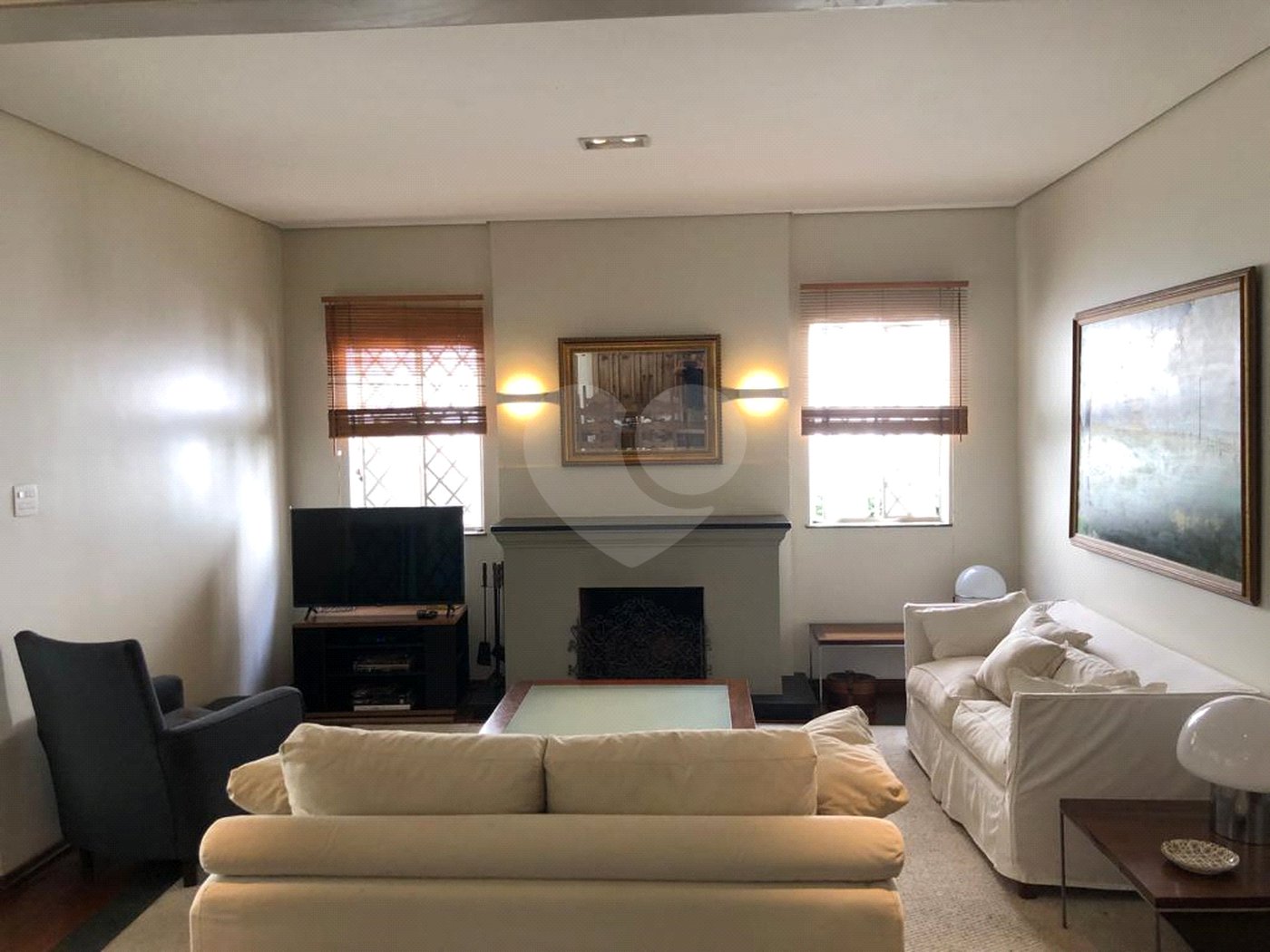 Casa Térrea à venda com 5 quartos, sendo 1 suíte, em Pacaembú, São Paulo, SP