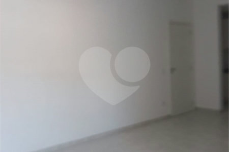 Apartamento à venda ou para alugar com 2 quartos em Vila Santa Isabel, São Roque, SP