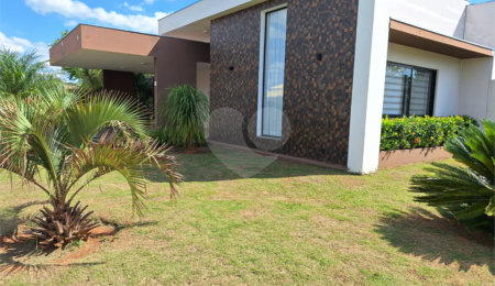 Casa à venda com 3 suítes no condomínio Village Ipanema, Araçoiaba da Serra - SP