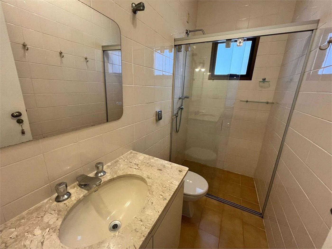 Apartamento com 4 dormitórios à venda, 259 m² por R$ 900.000,00 - Jardim Três Marias - Guarujá/SP