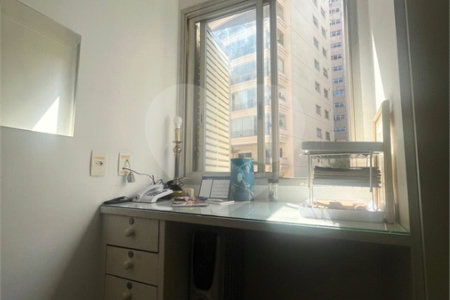 Apartamento à venda com 3 quartos, sendo 2 suítes,  em Jardim Paulista, São Paulo, SP