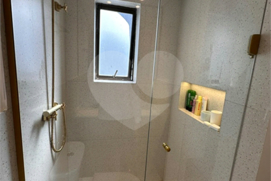 Apartamento para alugar com 3 quartos, sendo 2 suítes, em Moema, São Paulo, SP