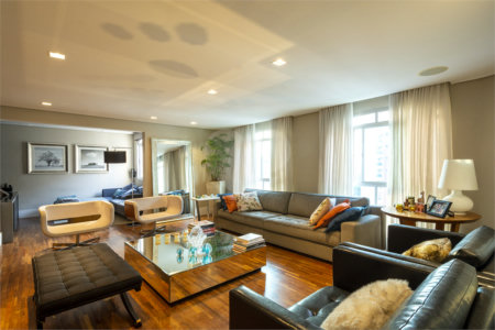 Apartamento à venda com 3 quartos, sendo 1 suíte,  em Jardim Marajoara, São Paulo, SP