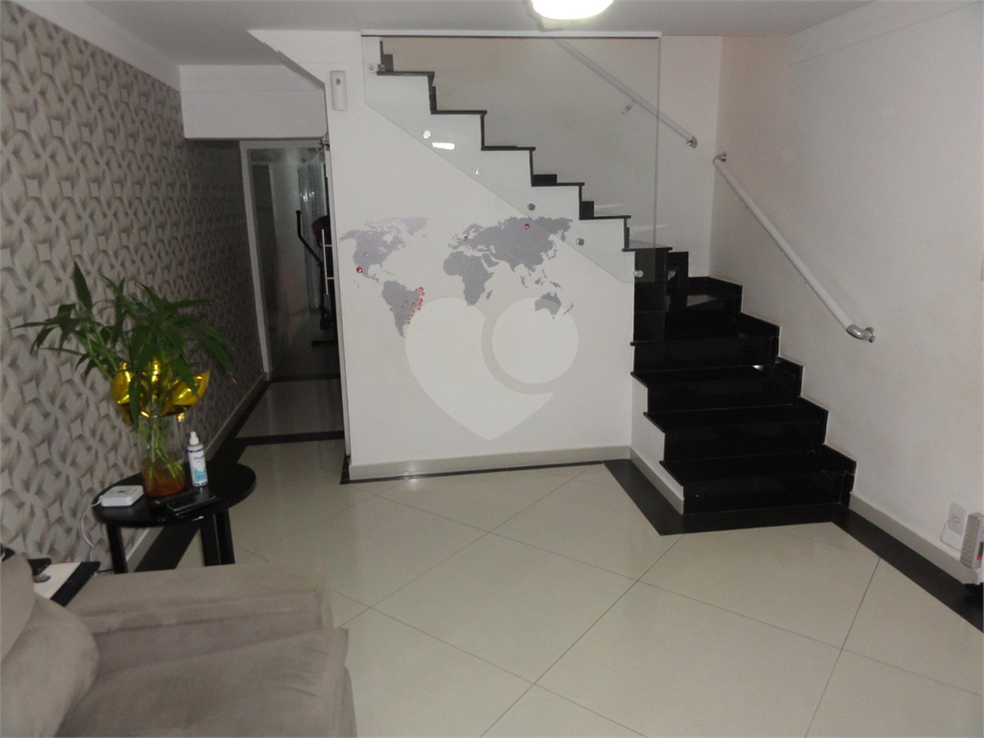 Sobrado à venda com 3 quartos, sendo 1 suíte, em Tremembé, São Paulo, SP