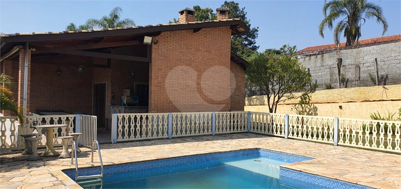 Chácara à venda com 4 quartos, sendo 2 suítes, em Serra da Cantareira, Mairiporã, SP