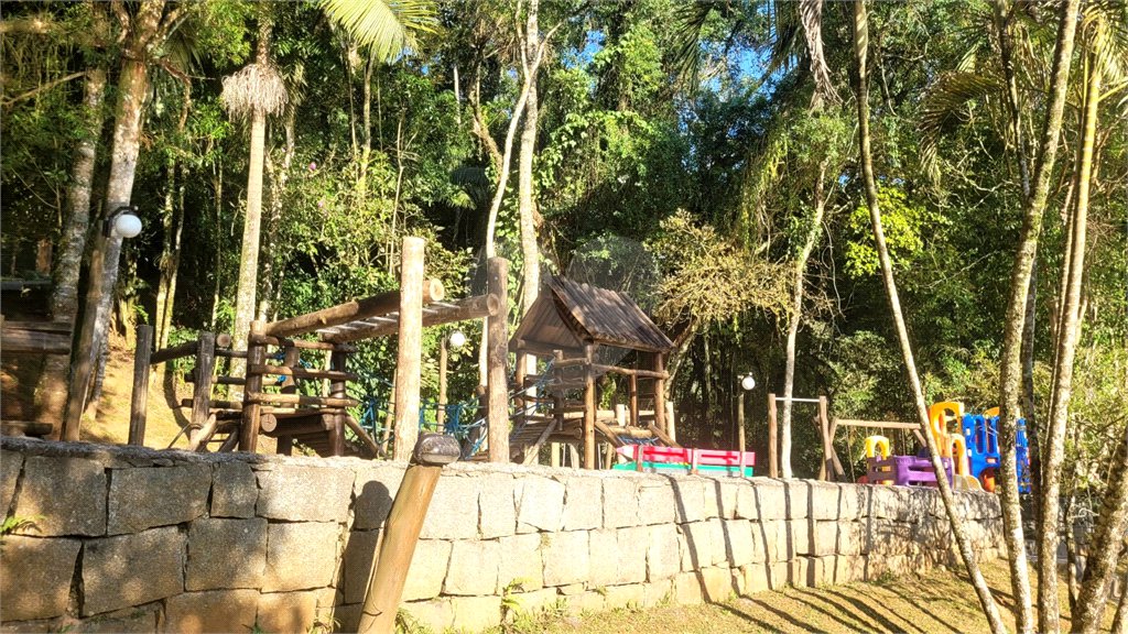 Terreno à venda no condomínio Parque Imperial da Cantareira, Mairiporã - SP