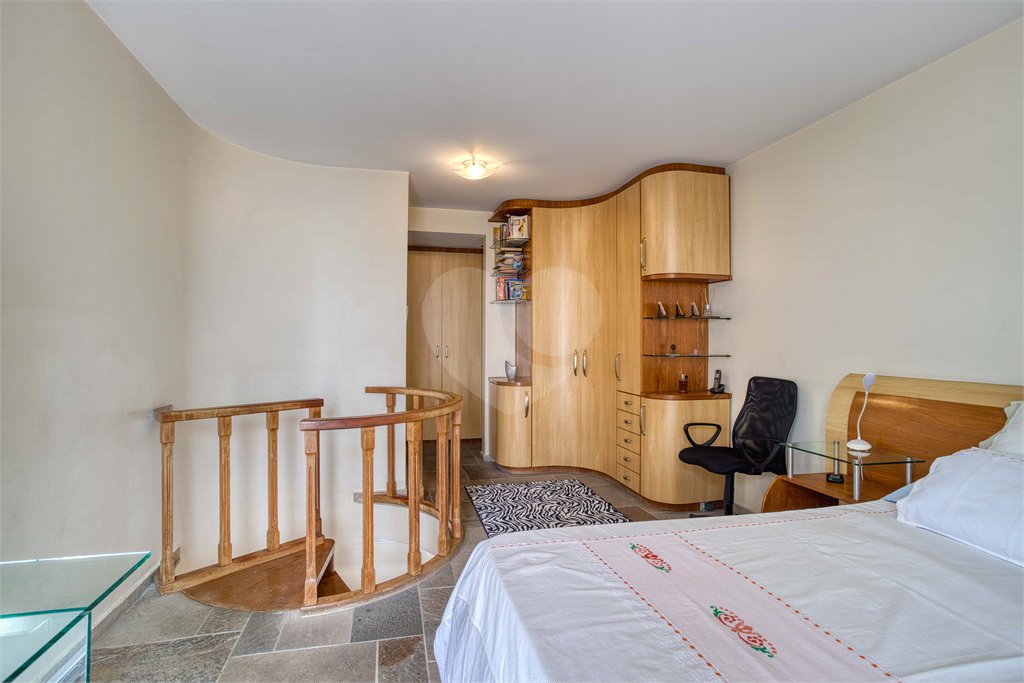 Cobertura à venda com 4 quartos, sendo 1 suíte,  em Vila Clementino, São Paulo, SP