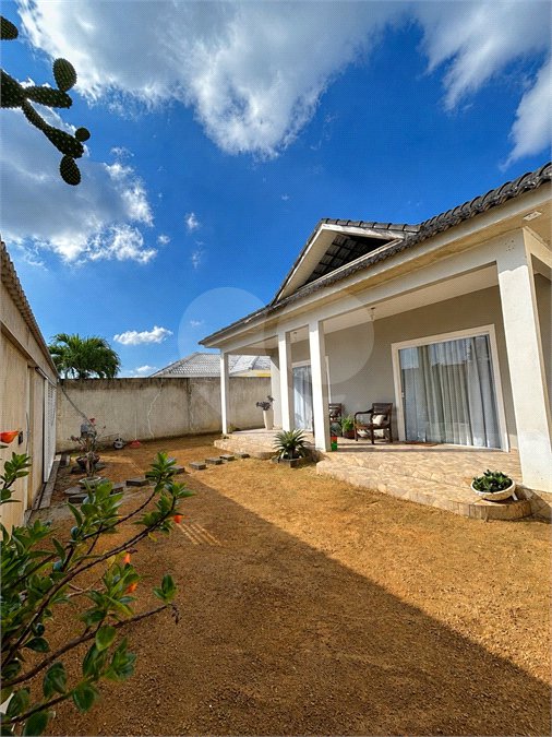 Casa à venda com 2 quartos, sendo 1 suíte, no condomínio Residencial Green Ville, Rio de Janeiro - RJ