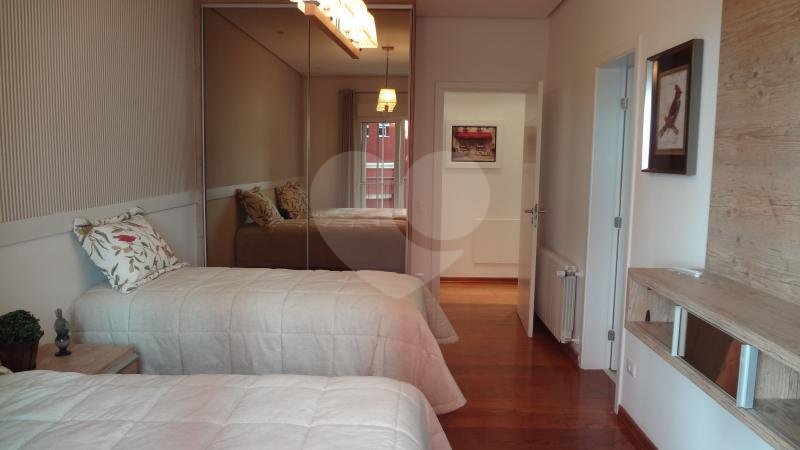 Duplex à venda com 6 suítes no Centro, Campos do Jordão, SP