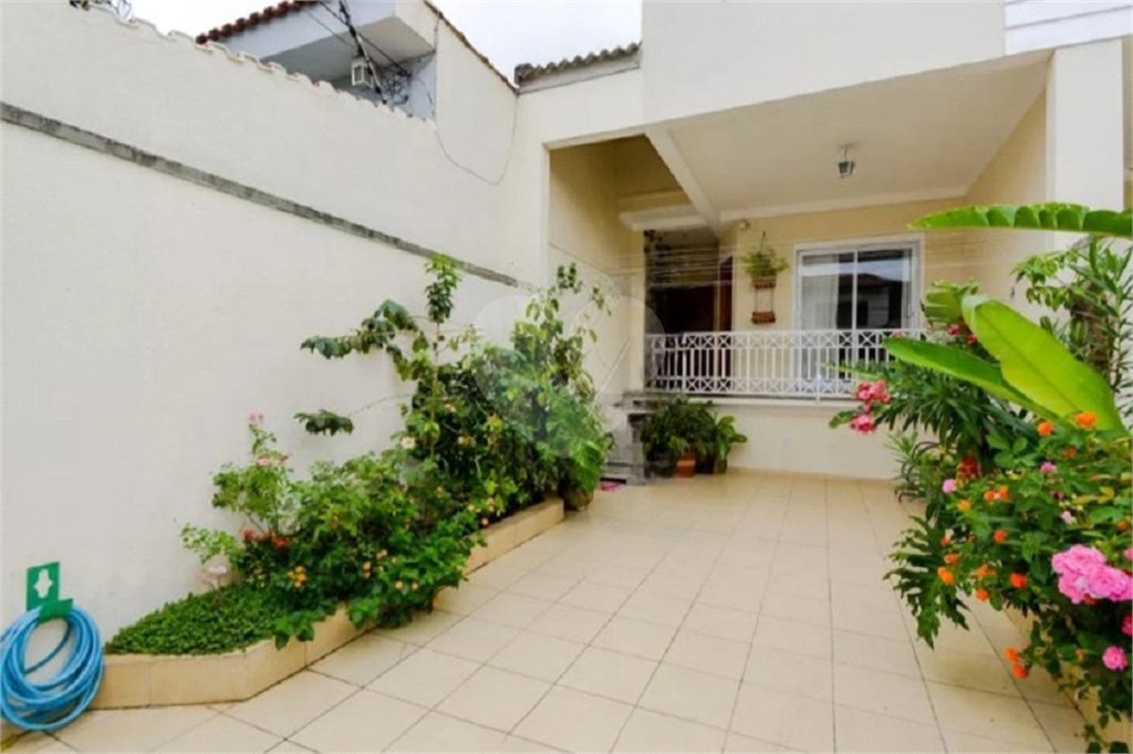 Casa à venda com 3 quartos, sendo 1 suíte, em Parque Continental I, Guarulhos, SP