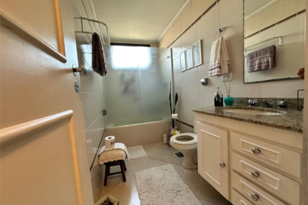 Apartamento à venda com 3 quartos, sendo 1 suíte, em Vila Andrade, São Paulo, SP
