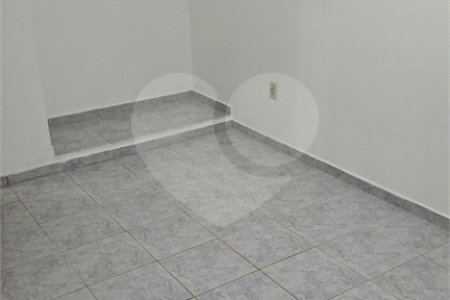 Sobrado à venda com 3 quartos, sendo 1 suíte, em Vila Suissa, Mogi das Cruzes, SP