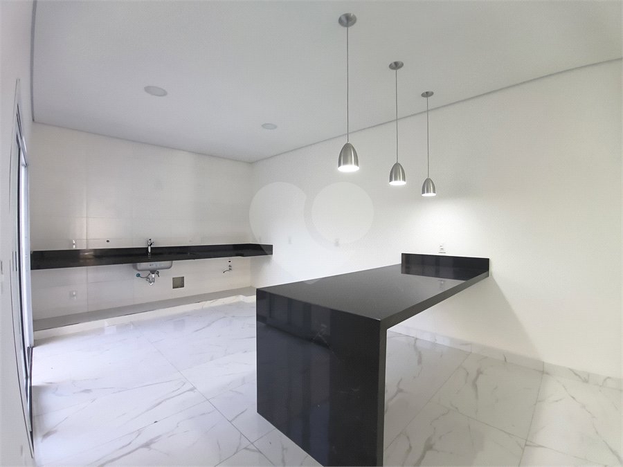 Casa à venda com 3 suítes no condomínio Terras de São Francisco, Sorocaba - SP