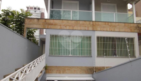 Sobrado à venda com 3 suítes em Santa Teresinha, São Paulo, SP