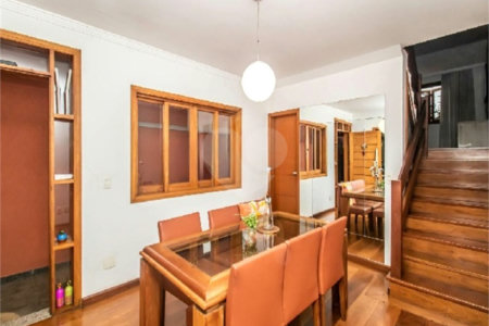 Sobrado à venda com 3 suítes em Vila Cruzeiro, São Paulo, SP