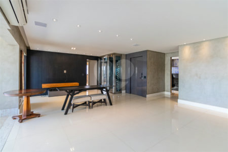 Apartamento à venda com 3 suítes em Granja Julieta, São Paulo, SP