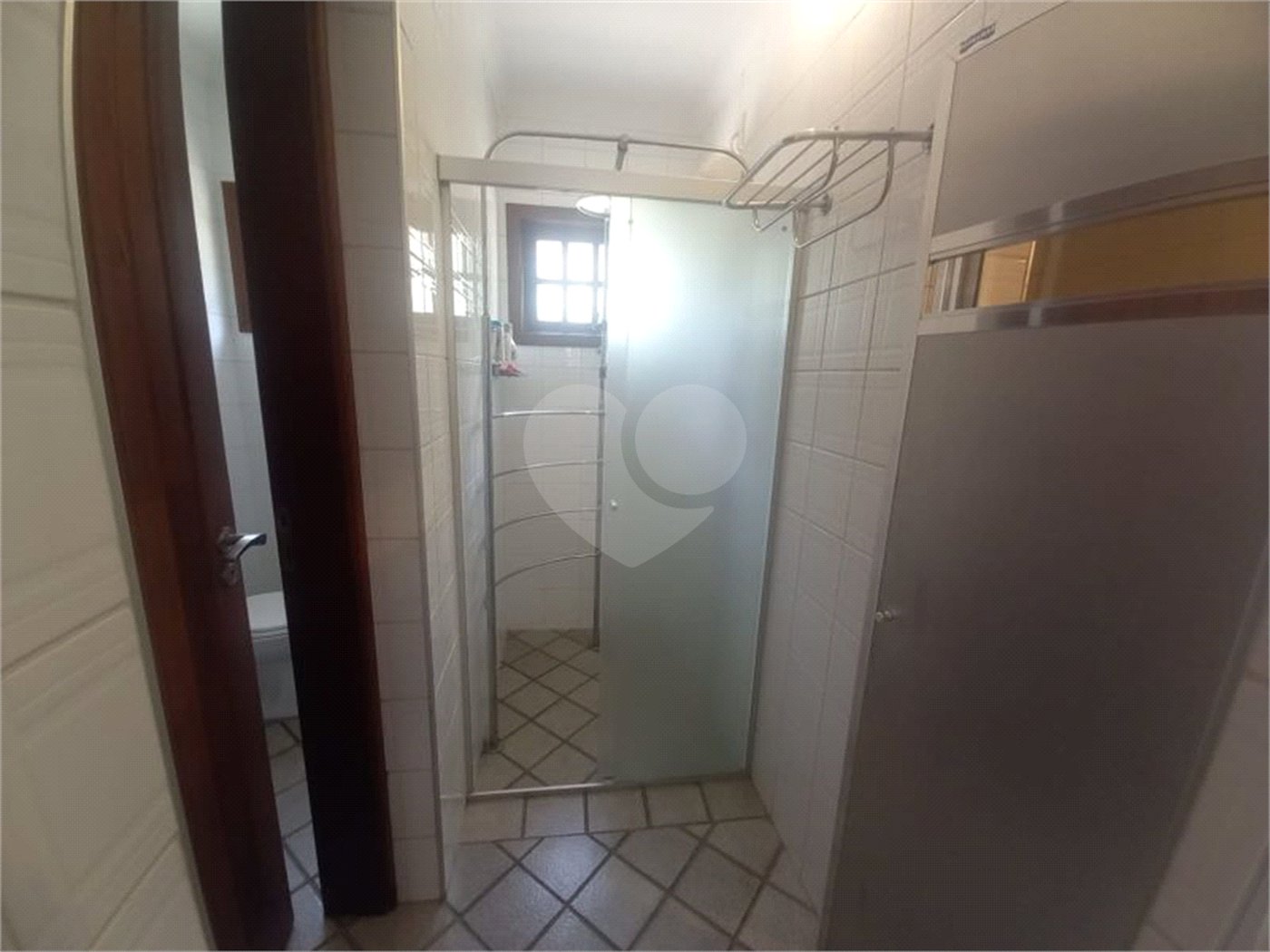 Casa à venda com 5 quartos, sendo 2 suítes, no condomínio Vinhas da Vista Alegre - Lado Sede, Vinhedo - SP