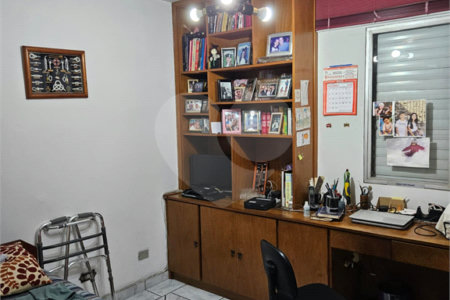 Casa à venda com 3 quartos, sendo 1 suíte, no condomínio Jconde de Irajá, São Paulo - SP