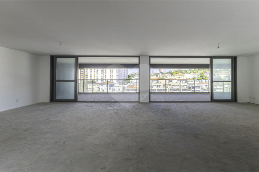 Apartamento à venda com 4 quartos, sendo 3 suítes, em Perdizes, São Paulo, SP