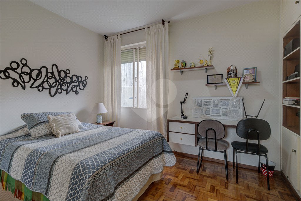 Casa à venda ou para alugar com 4 quartos, sendo 2 suítes, em Ibirapuera, São Paulo, SP