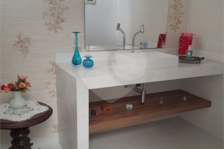 Casa à venda com 5 suítes no condomínio Ipe Velho, Vinhedo - SP
