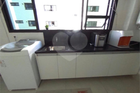 Apartamento à venda com 4 quartos, sendo 3 suítes, em Campo Belo, São Paulo, SP