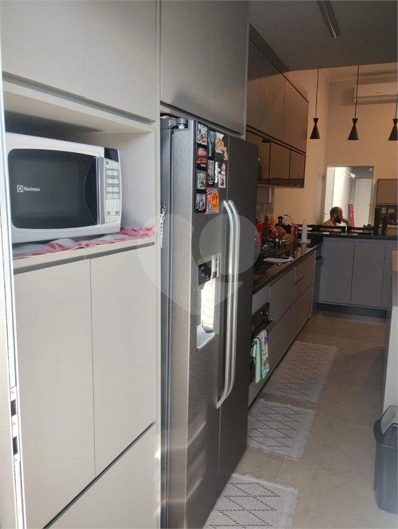 Casa à venda com 3 quartos, sendo 1 suíte, no condomínio Vilagio Vista Real, Paulínia - SP