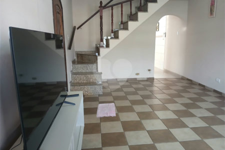 Casa à venda com 4 quartos, sendo 1 suíte, em Jardim Rosa de Franca, Guarulhos, SP