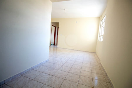 Apartamento à venda com 2 quartos no Centro, São Roque, SP
