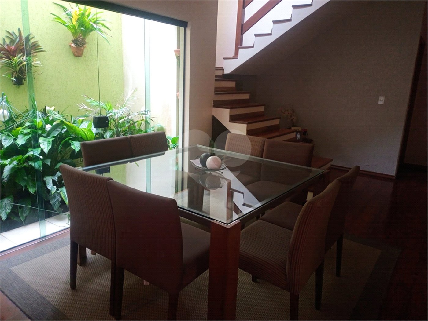 Sobrado à venda com 3 quartos, sendo 1 suíte, no Centro, Biritiba-mirim, SP