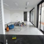 Casa à venda ou para alugar com 5 quartos, sendo 3 suítes, no condomínio Figueira Garden, Atibaia - SP