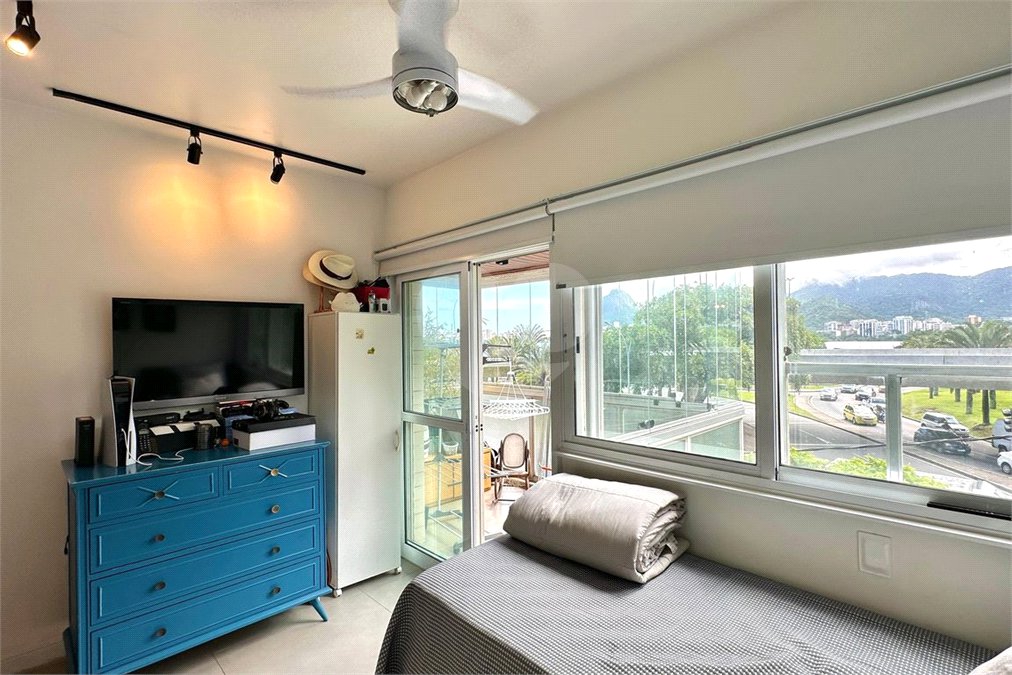 Apartamento à venda com 3 quartos, sendo 1 suíte, em Lagoa, Rio de Janeiro, RJ